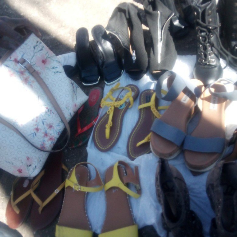 Sandals/Heels - Picture 5 of 6